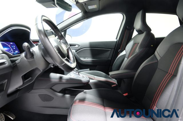 RENAULT Captur usata, con USB