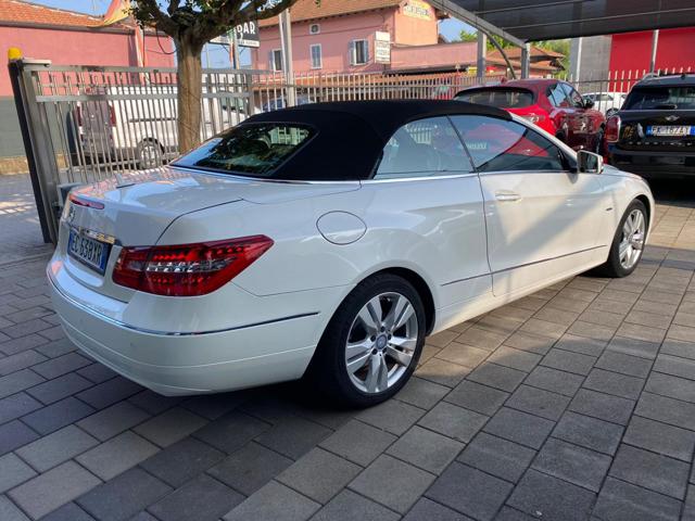 MERCEDES-BENZ E 200 usata, con Autoradio