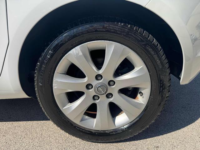 OPEL Meriva usata, con Immobilizzatore elettronico