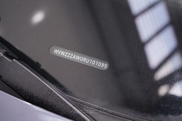 VOLKSWAGEN Polo usata, con Frenata d