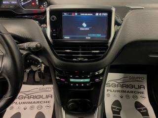 PEUGEOT 208 usata, con USB