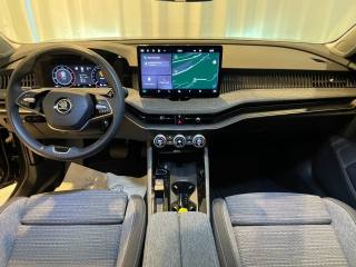 SKODA Superb usata, con Autoradio