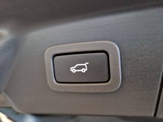 LAND ROVER Range Rover Velar usata, con Park Distance Control