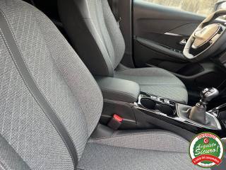 PEUGEOT 208 usata, con Fari LED