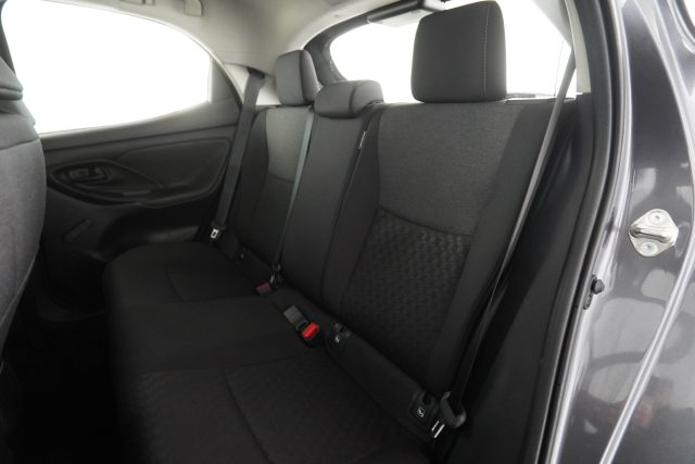 TOYOTA Yaris usata 8
