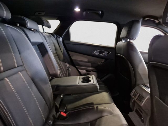 LAND ROVER Range Rover Velar usata, con Sistema di navigazione