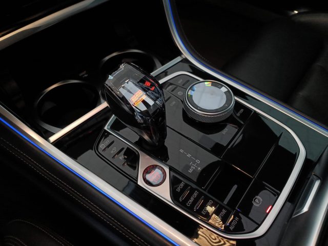 BMW 840 usata, con Sistema di navigazione