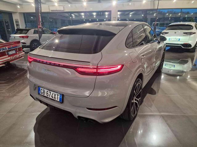PORSCHE Cayenne usata, con Autoradio