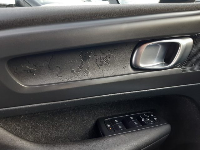 VOLVO XC40 usata, con Volante in pelle