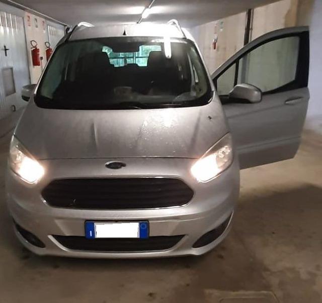 FORD Tourneo Courier usata, con ABS