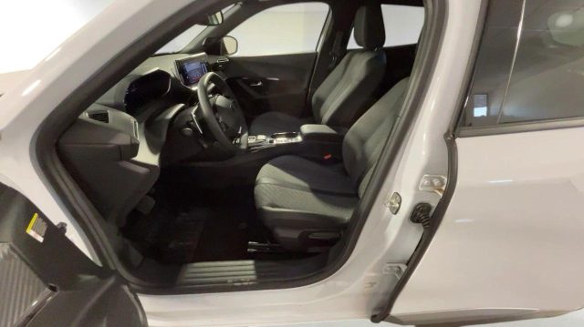 PEUGEOT 2008 usata, con Controllo automatico clima