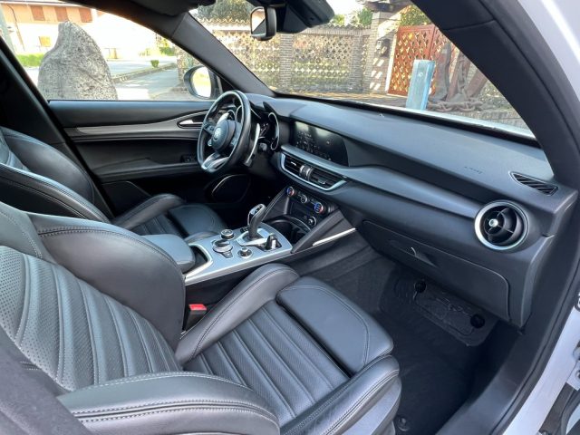 ALFA ROMEO Stelvio usata, con Fari Xenon