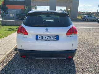 PEUGEOT 2008 usata, con Autoradio