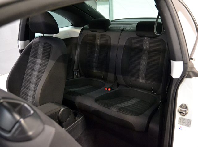 VOLKSWAGEN Maggiolino usata, con Airbag Passeggero