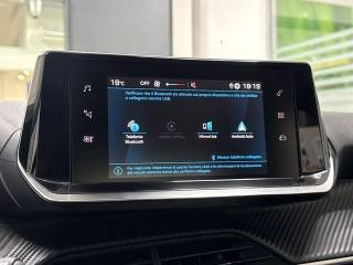 PEUGEOT 208 usata, con Autoradio digitale