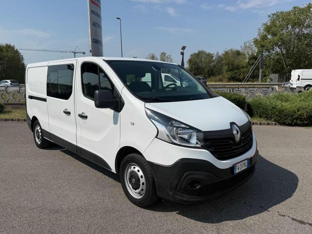 RENAULT Trafic usata, con Autoradio