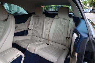 MERCEDES-BENZ E 220 usata, con Sistema di parcheggio automatico