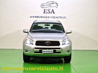 TOYOTA RAV 4 usata, con Autoradio