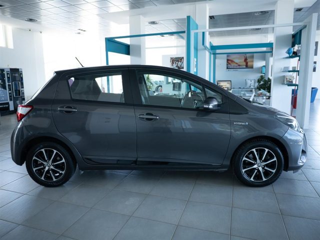 TOYOTA Yaris usata, con Airbag