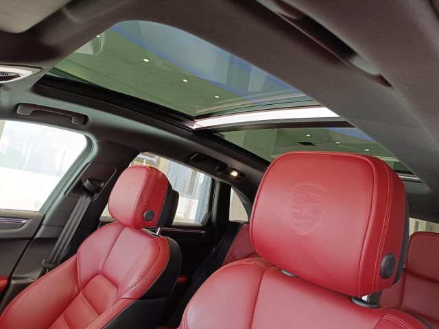 PORSCHE Macan usata, con Controllo trazione