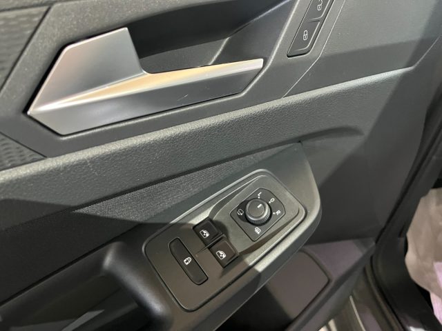 FORD Tourneo usata, con Volante in pelle