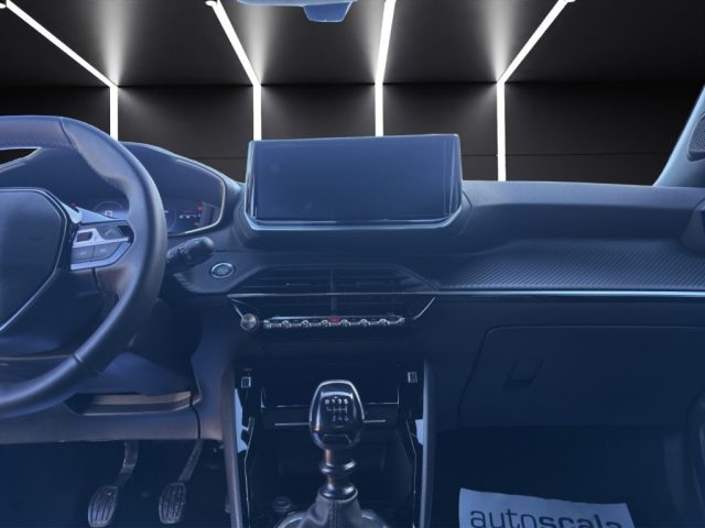 PEUGEOT 2008 usata, con Fari LED