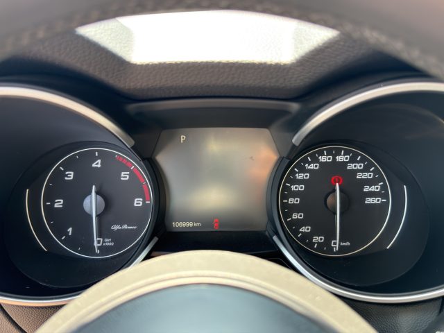 ALFA ROMEO Stelvio usata 14