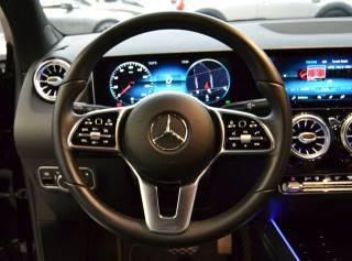 MERCEDES-BENZ GLA 200 usata, con Controllo automatico clima