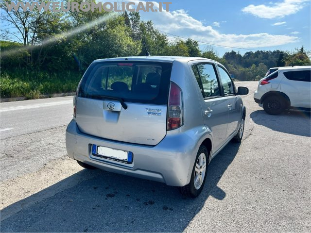 DAIHATSU Sirion usata, con Autoradio