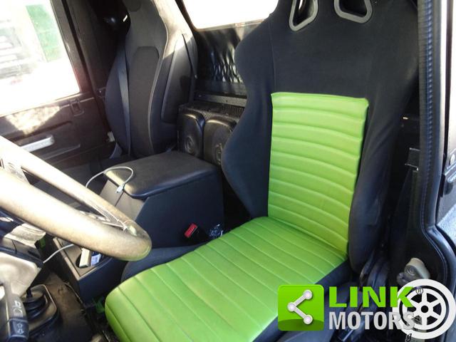 LAND ROVER Defender usata 36