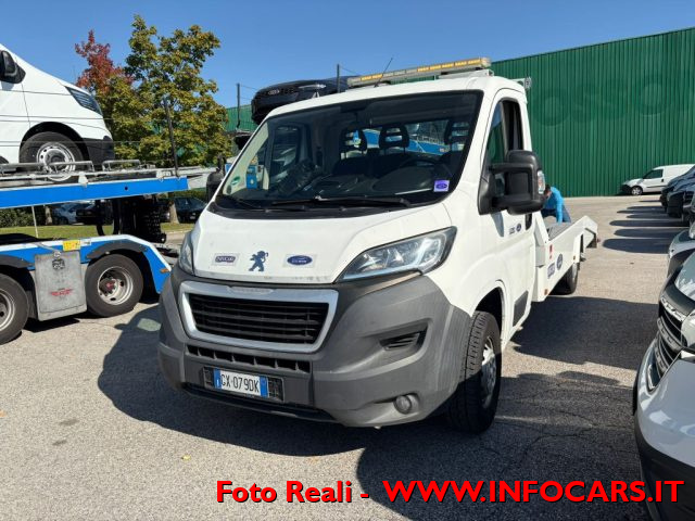 PEUGEOT Boxer usata, con Autoradio