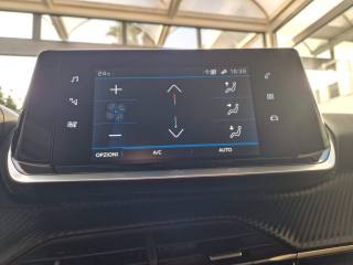 PEUGEOT 2008 usata, con Climatizzatore