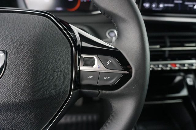 PEUGEOT 2008 usata, con Sedili sportivi
