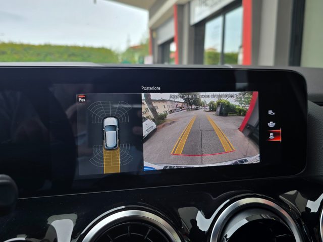 MERCEDES-BENZ GLA 200 usata, con Alzacristalli elettrici