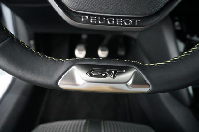 PEUGEOT 208 usata, con Controllo elettronico della corsia