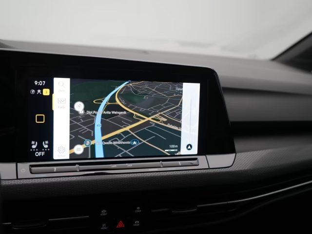 VOLKSWAGEN Golf usata, con Boardcomputer