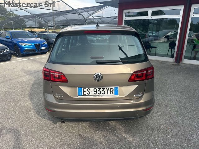 VOLKSWAGEN Golf usata, con Autoradio