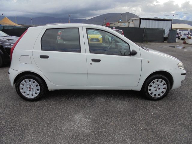 FIAT Punto usata 8