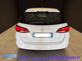 OPEL Astra usata, con Luci diurne LED