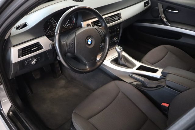 BMW 318 usata, con Controllo automatico clima