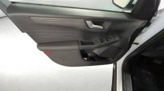 FORD Kuga usata, con Fari LED