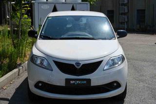 LANCIA Ypsilon usata, con USB