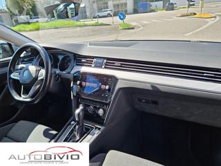 VOLKSWAGEN Passat Variant usata, con Touch screen