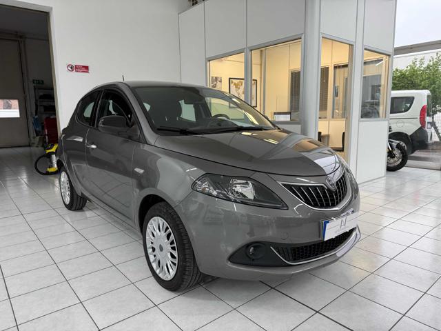 LANCIA Ypsilon usata, con Autoradio