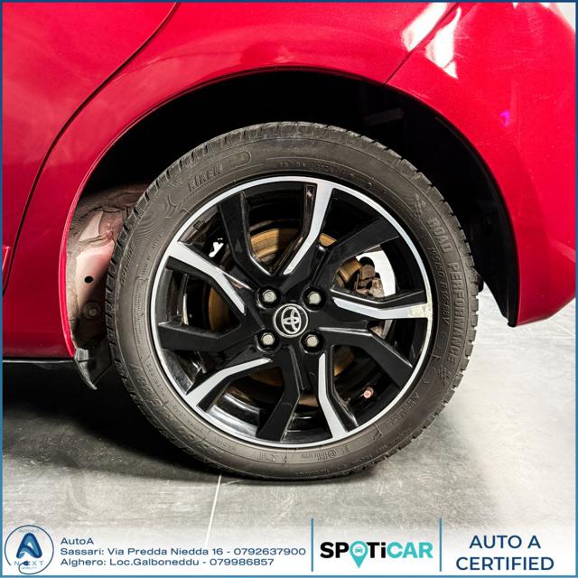 TOYOTA Yaris usata 24