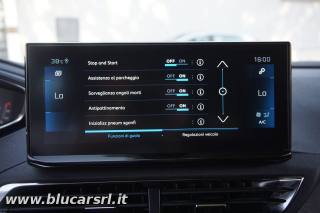 PEUGEOT 5008 usata, con Autoradio digitale