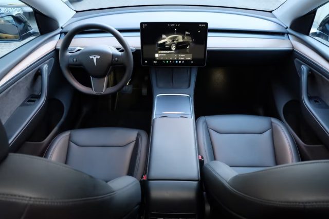 TESLA Model Y usata, con Cruise Control