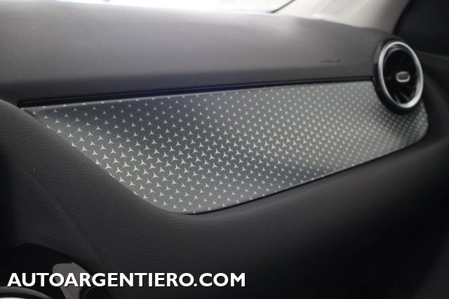 MERCEDES-BENZ GLA 180 usata, con ESP