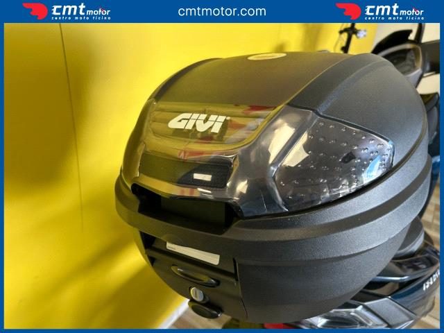 KYMCO Agility 300 usata 7