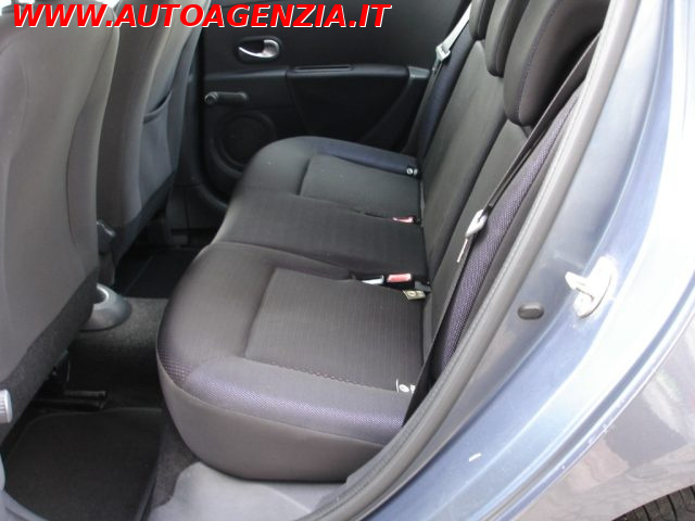 RENAULT Clio usata 8